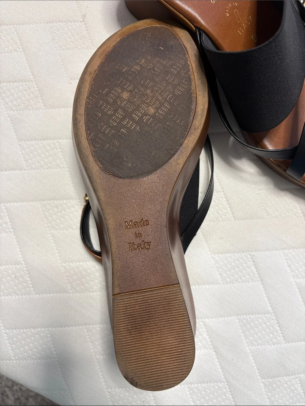 Italian Shoemakers Black and Brown Elastic Crossband Slide Sandals size 9